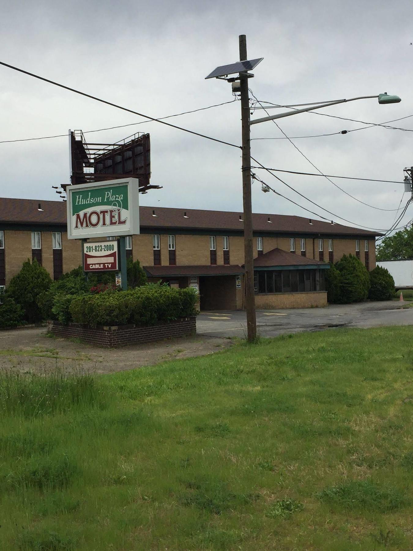 Hudson Plaza Motel Bayonne Jersey City Buitenkant foto